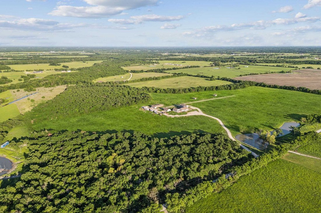 House in Celeste, Texas, United States 4 - 17637284