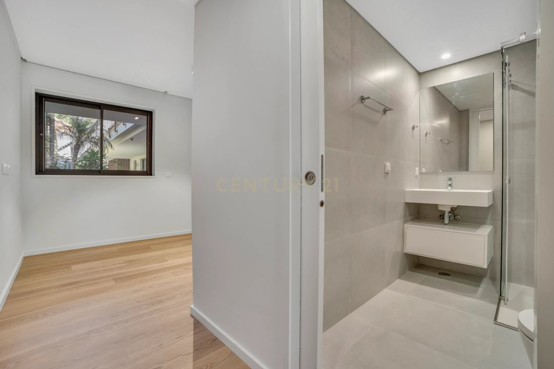 Apartment in Estoril, Cascais e Estoril, Lisbon 3 - 15670847