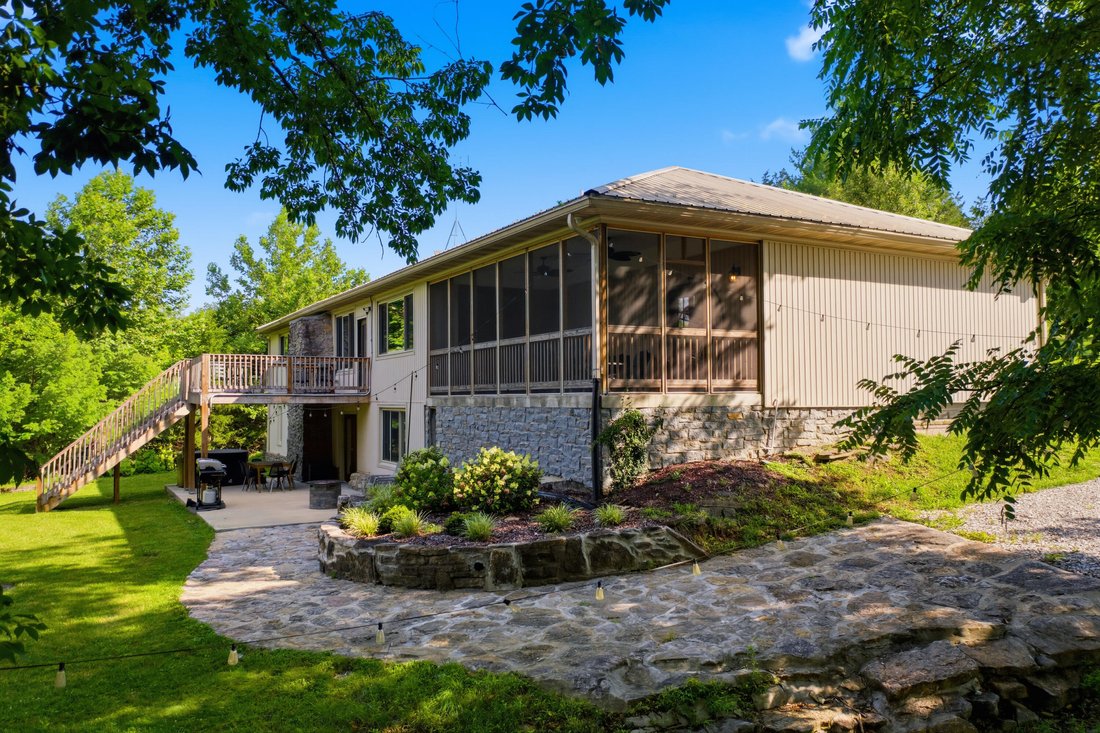 House in Lawrenceburg, Kentucky, United States 1 - 18326648