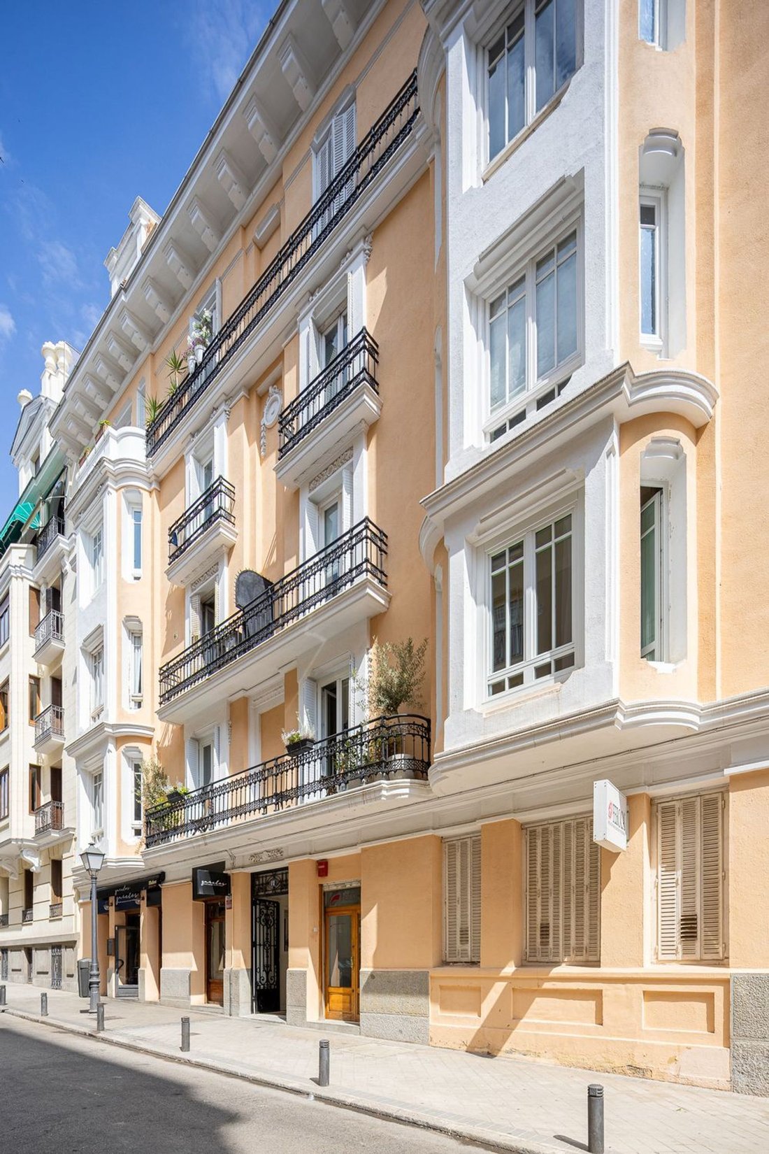 Apartment in Chamberi, Madrid, Spain 2 - 18330203
