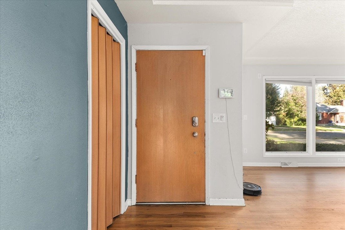 House in Spokane, Washington, United States 4 - 18329052