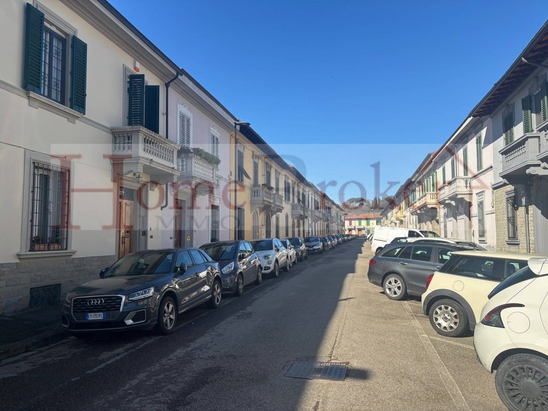 Villa in Campo di Marte - Stadium, Florence, Italy 2 - 18326895