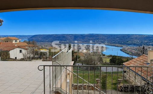 Tenuta a Condrieu, Auvergne-Rodano-Alpi, Francia 1