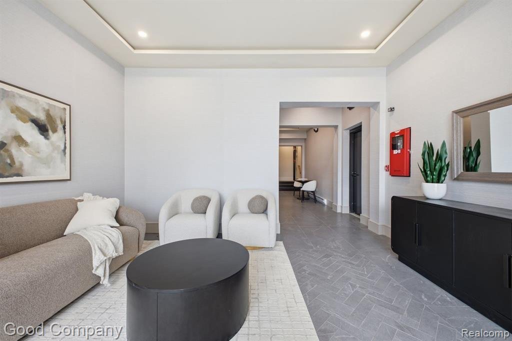 Condo in Royal Oak, Michigan, United States 3 - 18329538