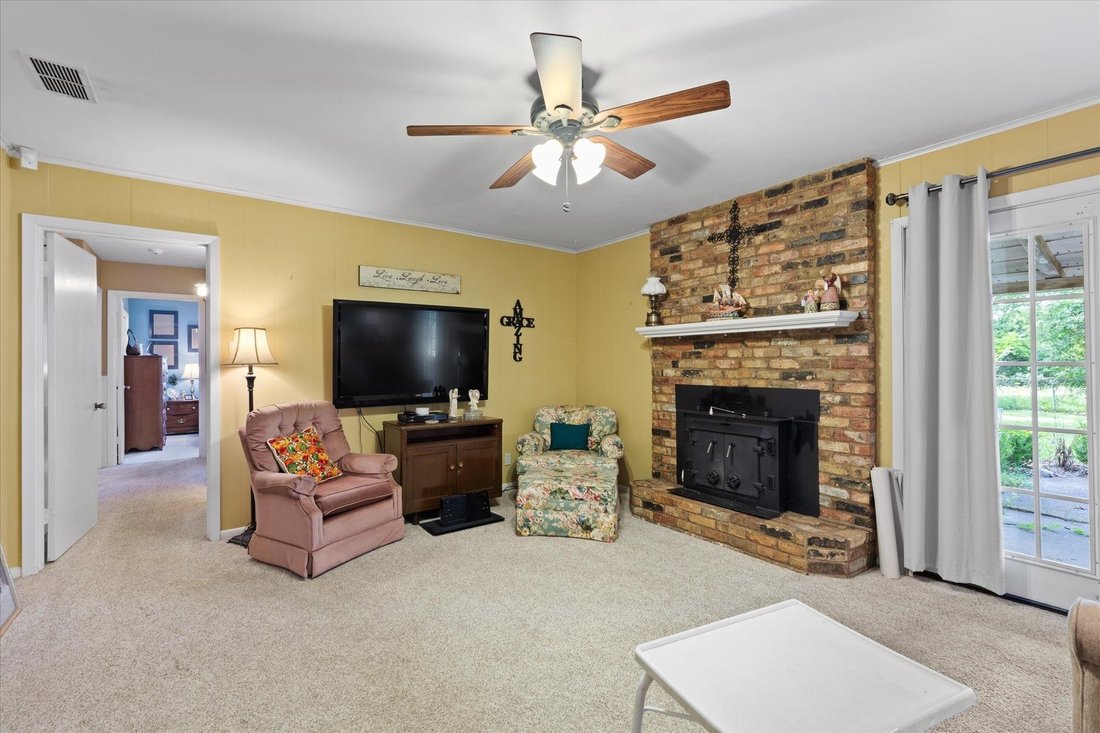 House in Tyler, Texas, United States 5 - 18329050