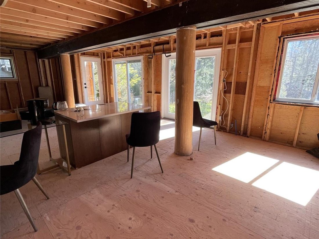 House in Whistler, British Columbia, Canada 3 - 18332199