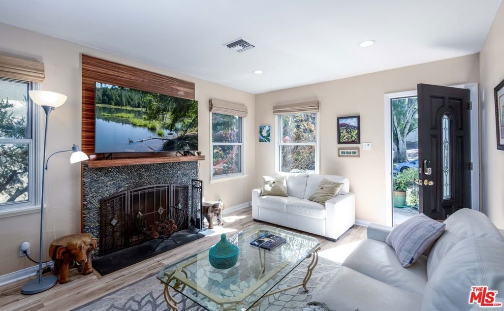 House in Los Angeles, California, United States 3 - 18329624