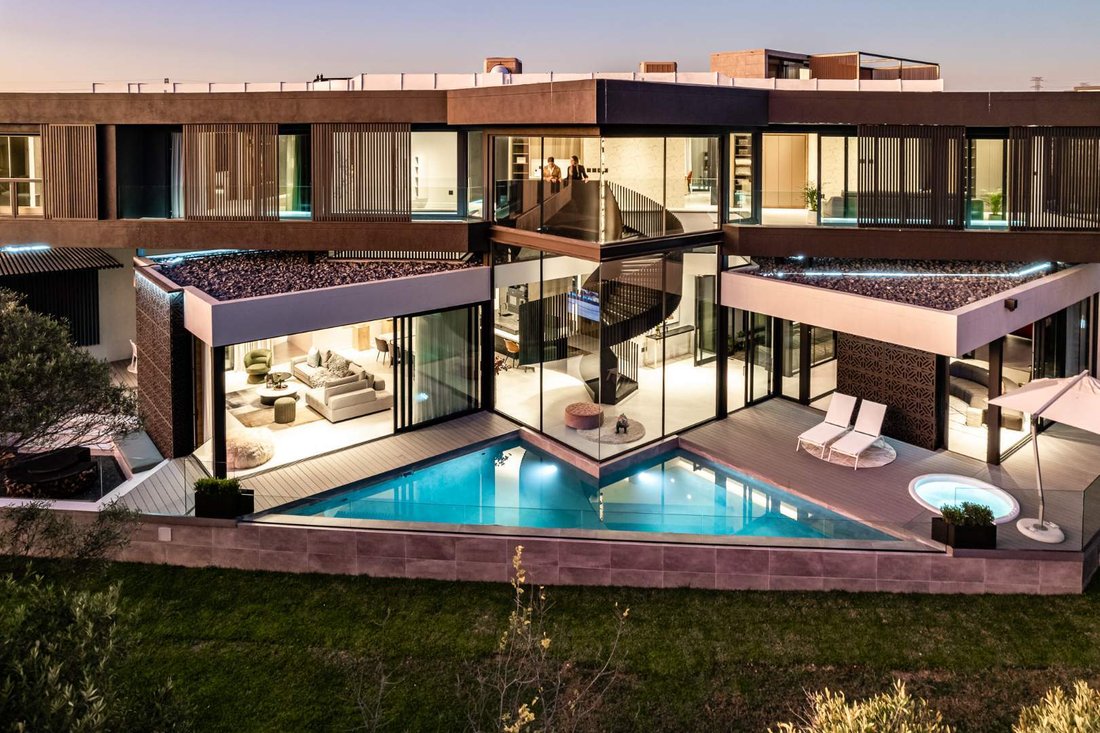 House in Halfway House Estate, Gauteng, South Africa 1 - 18327122
