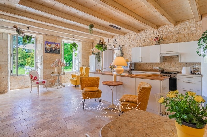 House in Aigrefeuille-d'Aunis, Nouvelle-Aquitaine, France 3 - 18327693