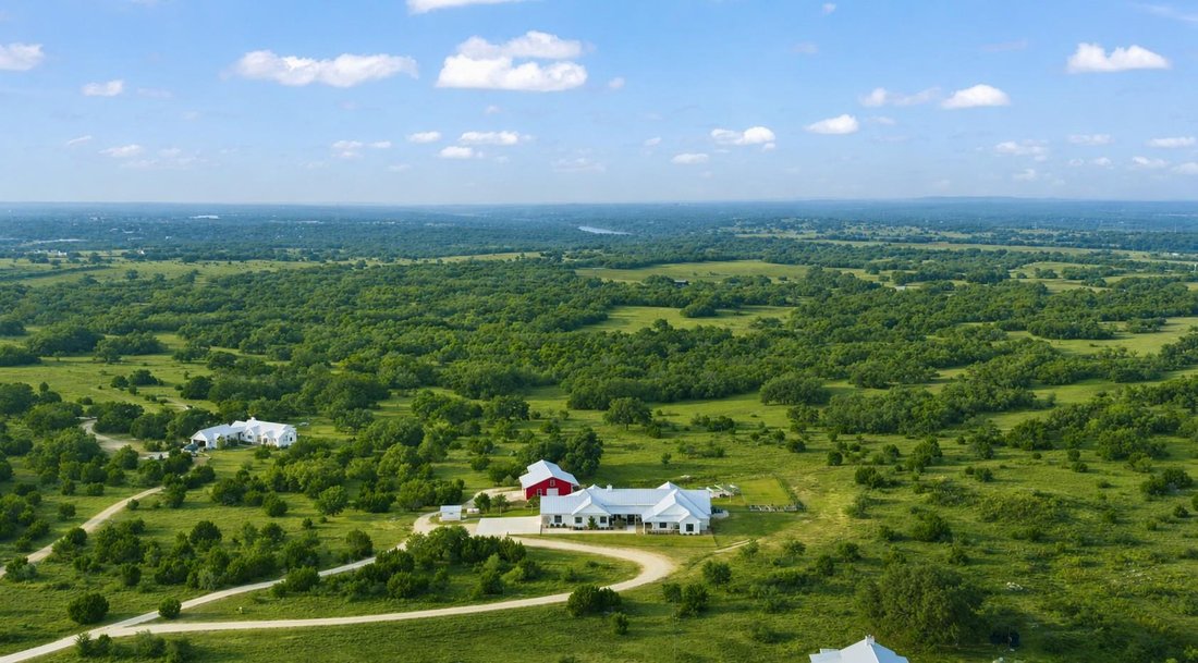 House in Johnson City, Texas, United States 2 - 18330843
