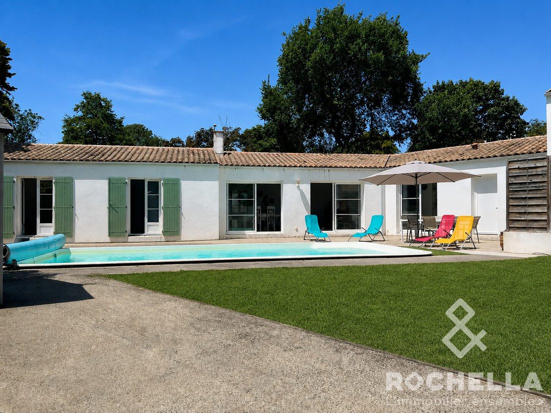 House in Dompierre-sur-Mer, Nouvelle-Aquitaine, France 1 - 18332298