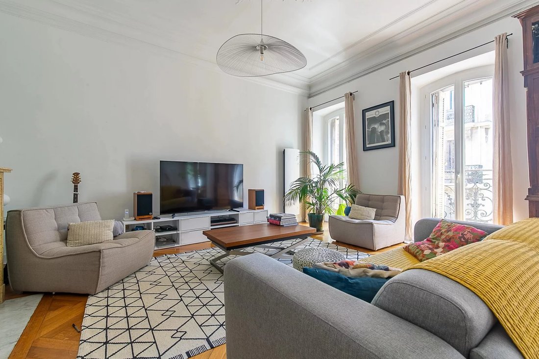 Apartment in Castellane, 6e Arrondissement, Marseille 4 - 18328263
