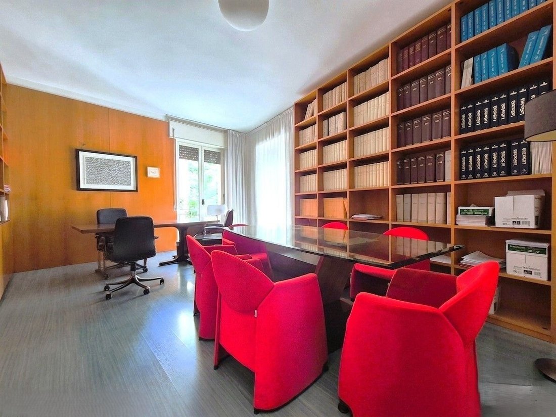 Apartment in Naples, Campania, Italy 1 - 18329343