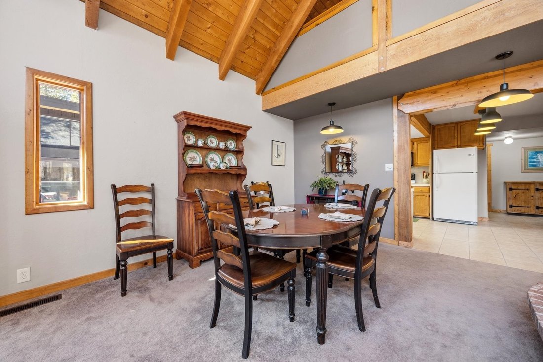 House in Soda Springs, California, United States 5 - 17560775