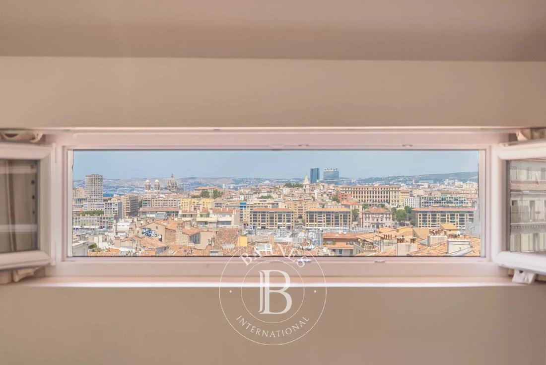 Apartment in Saint Victor, 7e Arrondissement, Marseille 2 - 18328383