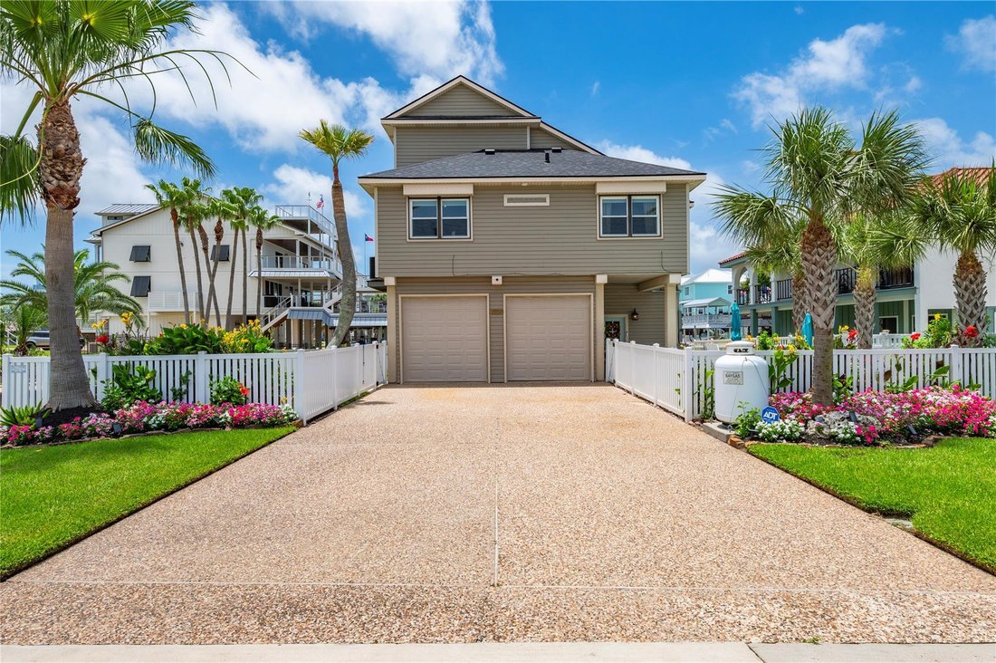 House in Galveston, Texas, United States 4 - 18223249