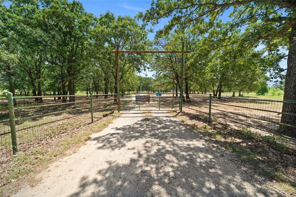 House in Tool, Texas, United States 2 - 18331524