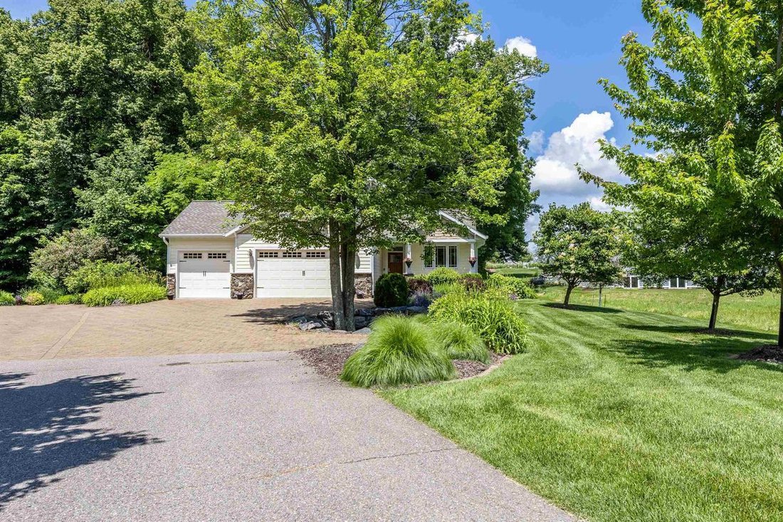 Condo in Wausau, Wisconsin, United States 3 - 18329916