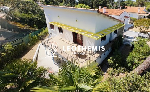 House in Nord Est Vallieres, Saint-Georges-de-Didonne, France 1