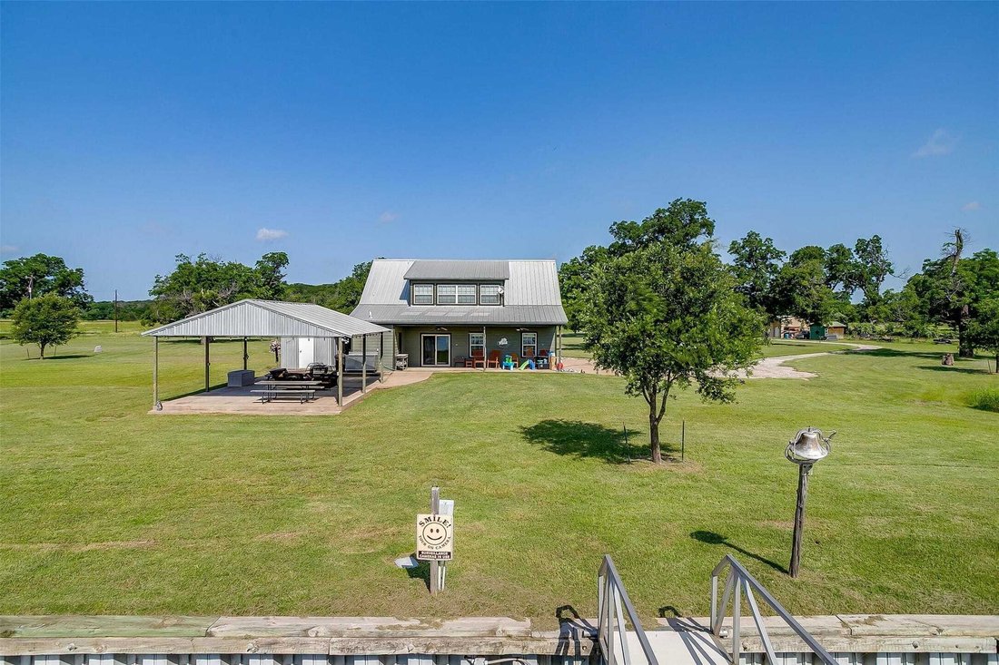 House in Weatherford, Texas, United States 4 - 17586092