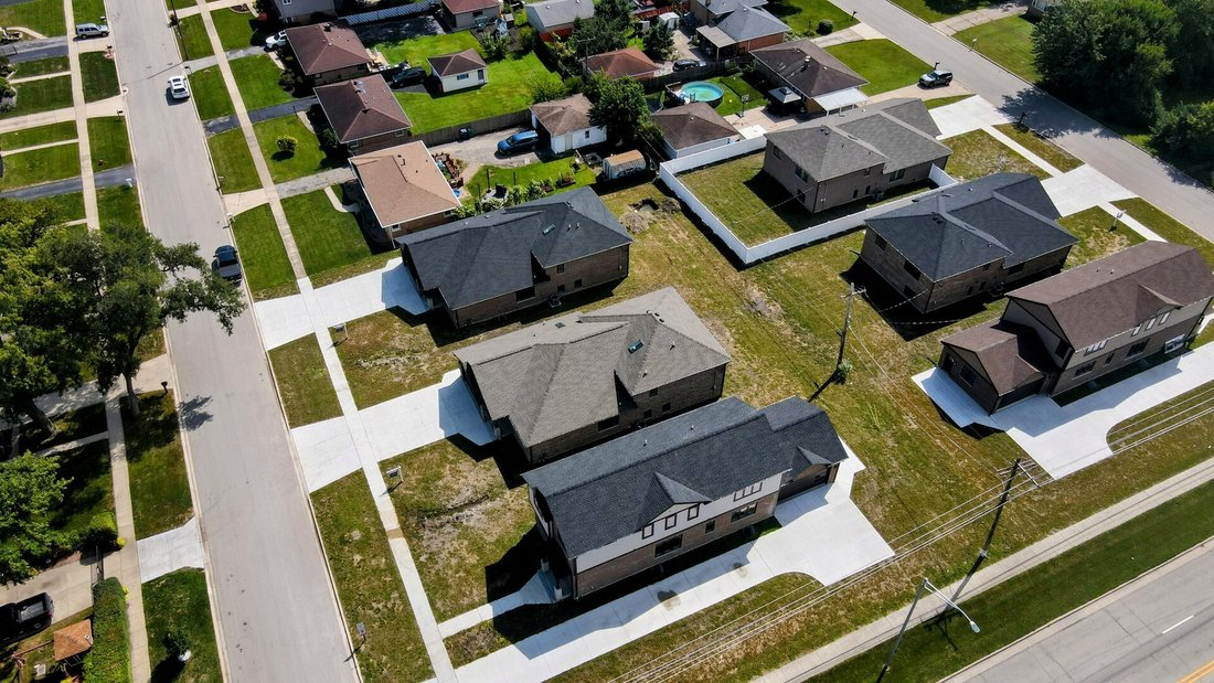 House in Bridgeview, Illinois, United States 5 - 18330118
