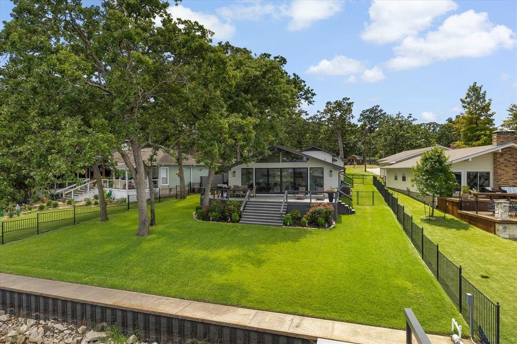 House in Tool, Texas, United States 1 - 18331509