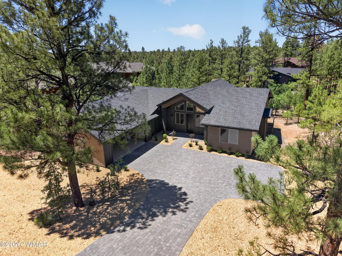 Show Low, Arizona, United States 2 - 17991089