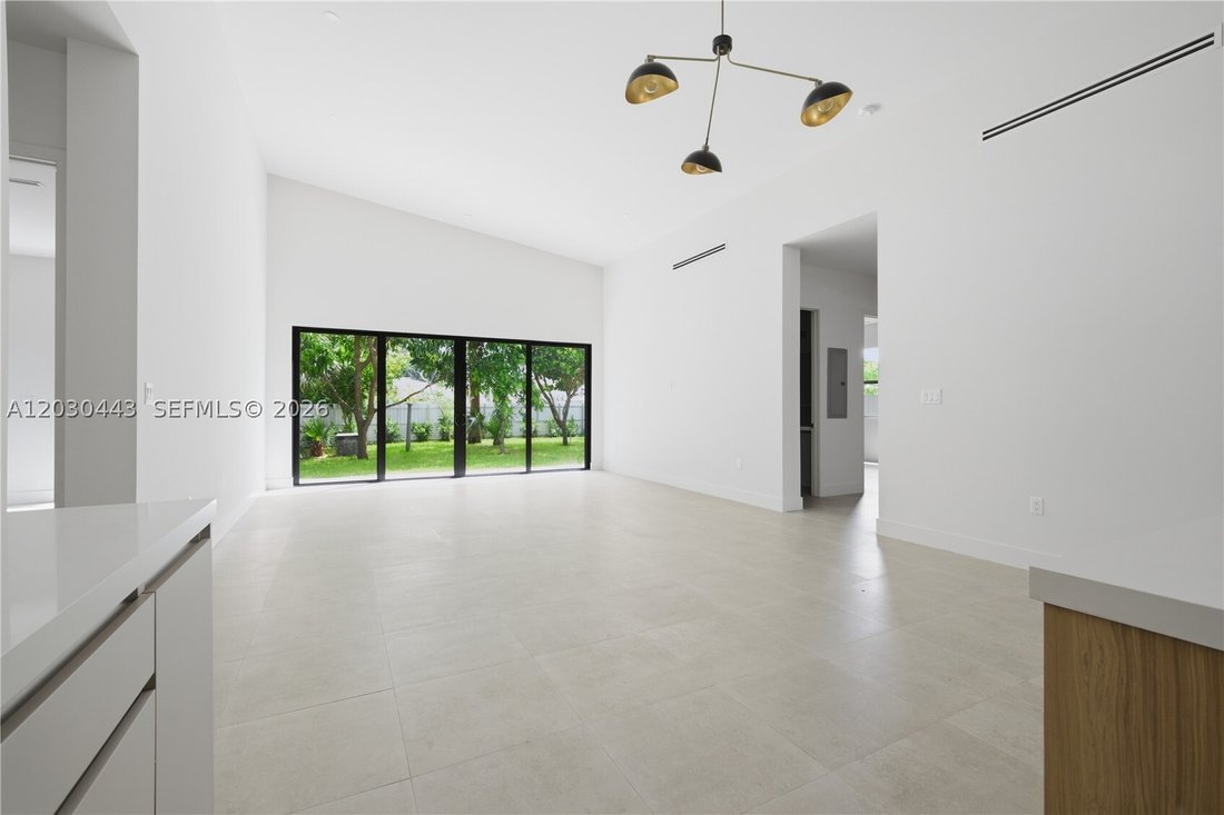 House in Miramar, Florida, United States 5 - 18074933