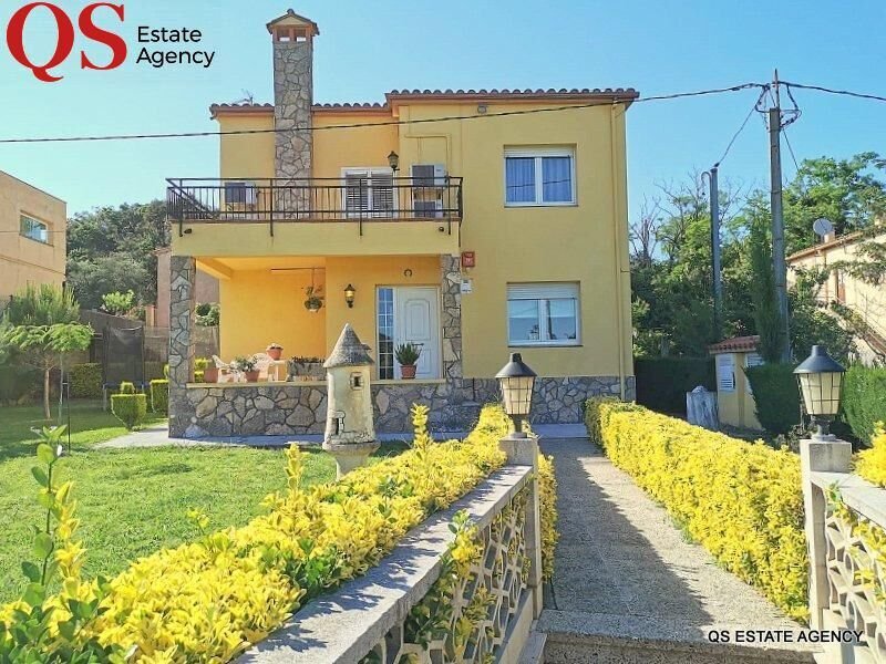 House in Medinya, Sant Julia de Ramis, Spain 4 - 18330824