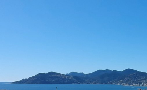House in Cannes, Provence-Alpes-Côte d'Azur, France 1