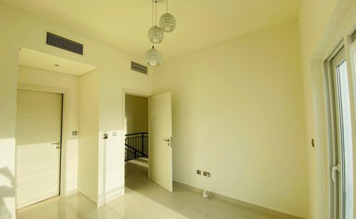 Townhouse in Damac Hills 2, Dubai, United Arab Emirates 1