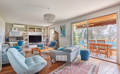 Apartment in Granettes-Jauberte-Sainte Anne, Aix-en-Provence, France 1