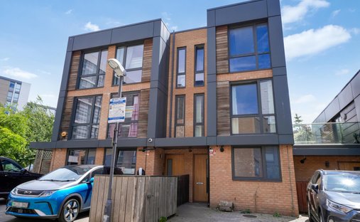 Townhouse in Little Ealing, Hounslow, England 1