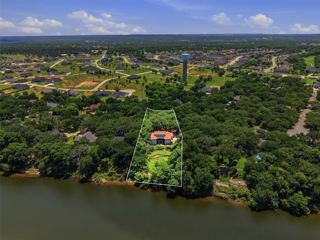 House in Granbury, Texas, United States 3 - 18327553