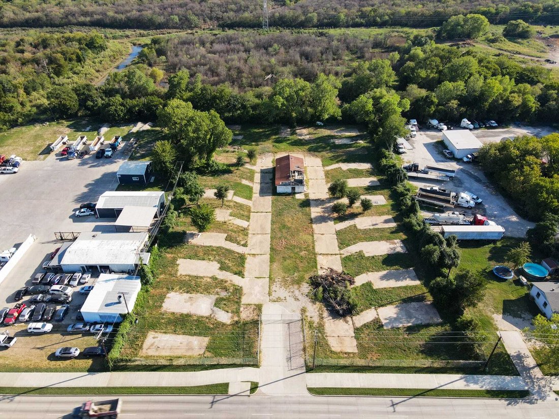 Land in Grand Prairie, Texas, United States 2 - 12259988