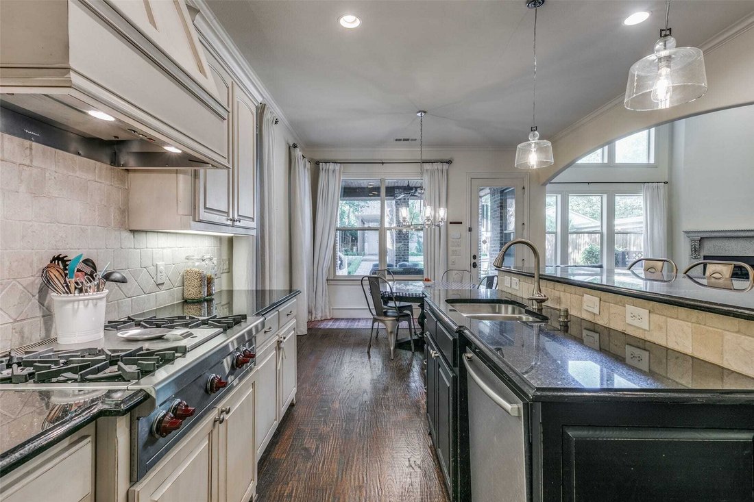 House in Dallas, Texas, United States 4 - 17826099