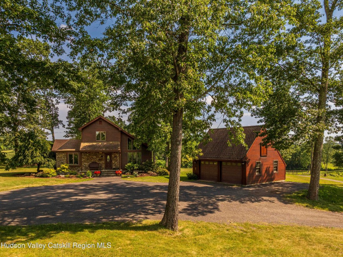 House in Hudson, New York, United States 1 - 18104132