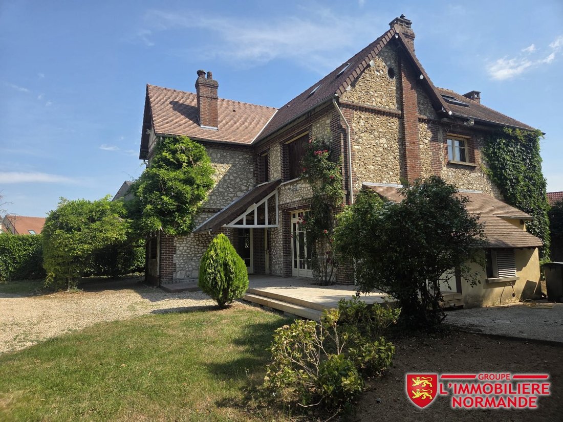 House in Le Vaudreuil, Normandy, France 2 - 18321321