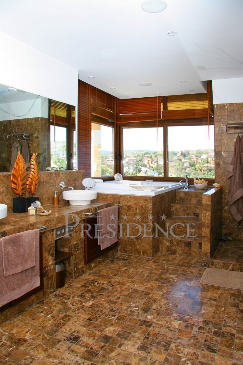 House in Las Rozas de Madrid, Comunidad de Madrid, Spain 3 - 18329417