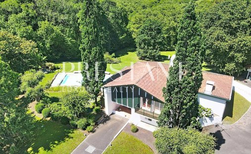 House in Mouguerre, Nouvelle-Aquitaine, France 1