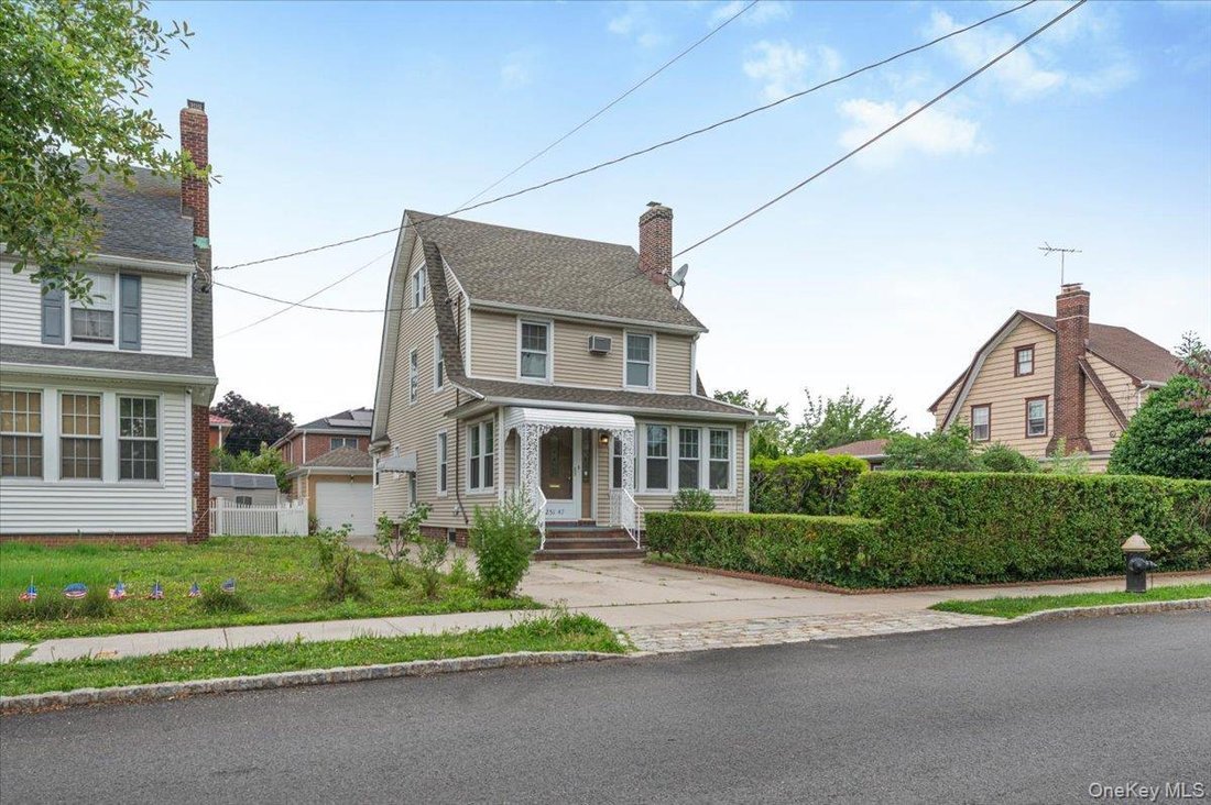 House in New York, New York, United States 2 - 18327116