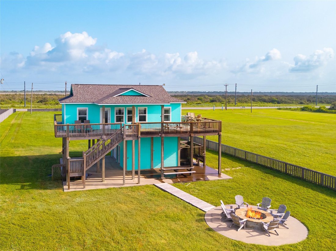 House in Bolivar Peninsula, Texas, United States 1 - 18331298