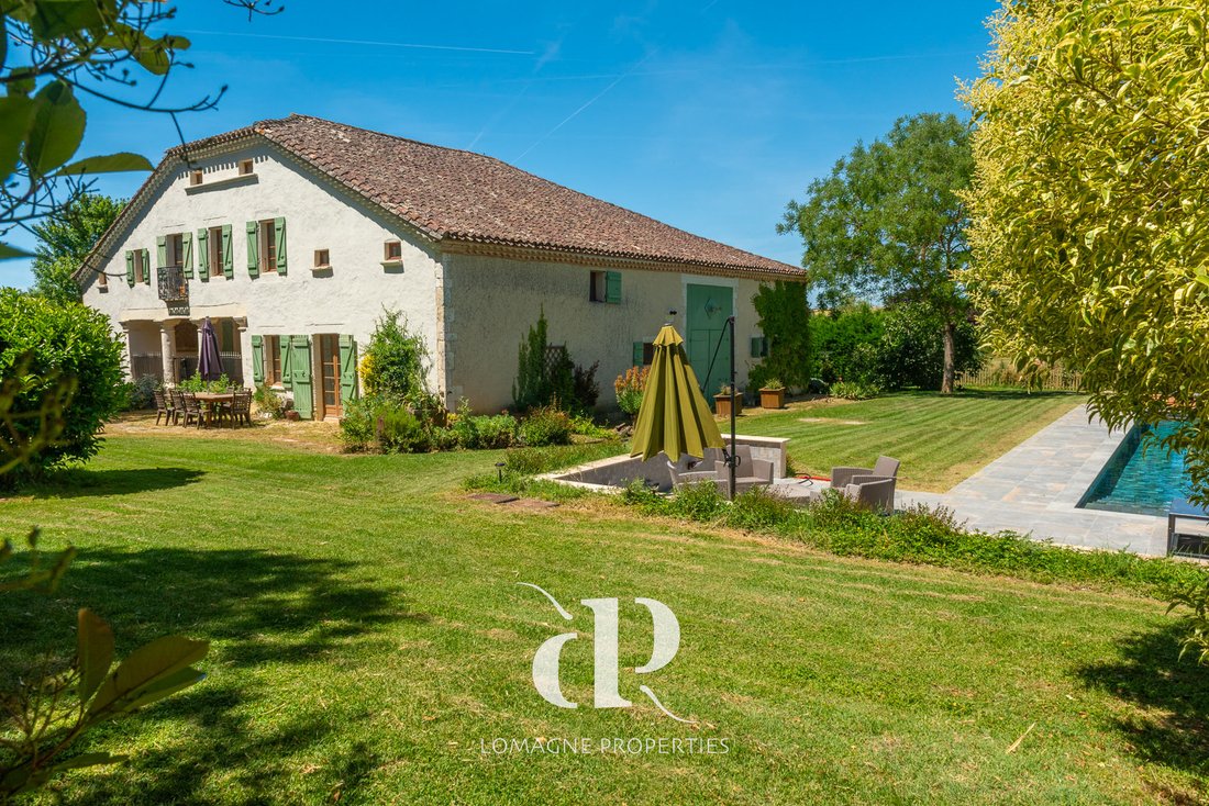 Country House in Beaumont-de-Lomagne, Occitania, France 1 - 18331090