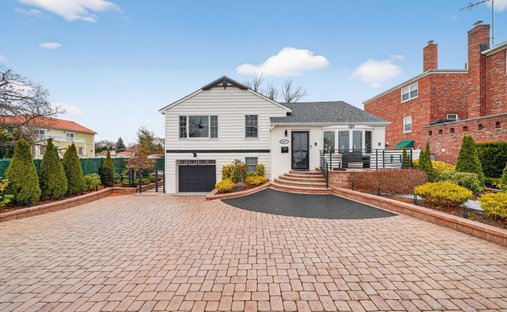 House in New York, New York, United States 1