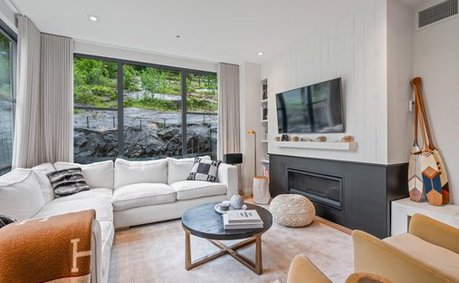 Condominio en Mont-Tremblant, Quebec, Canadá 1