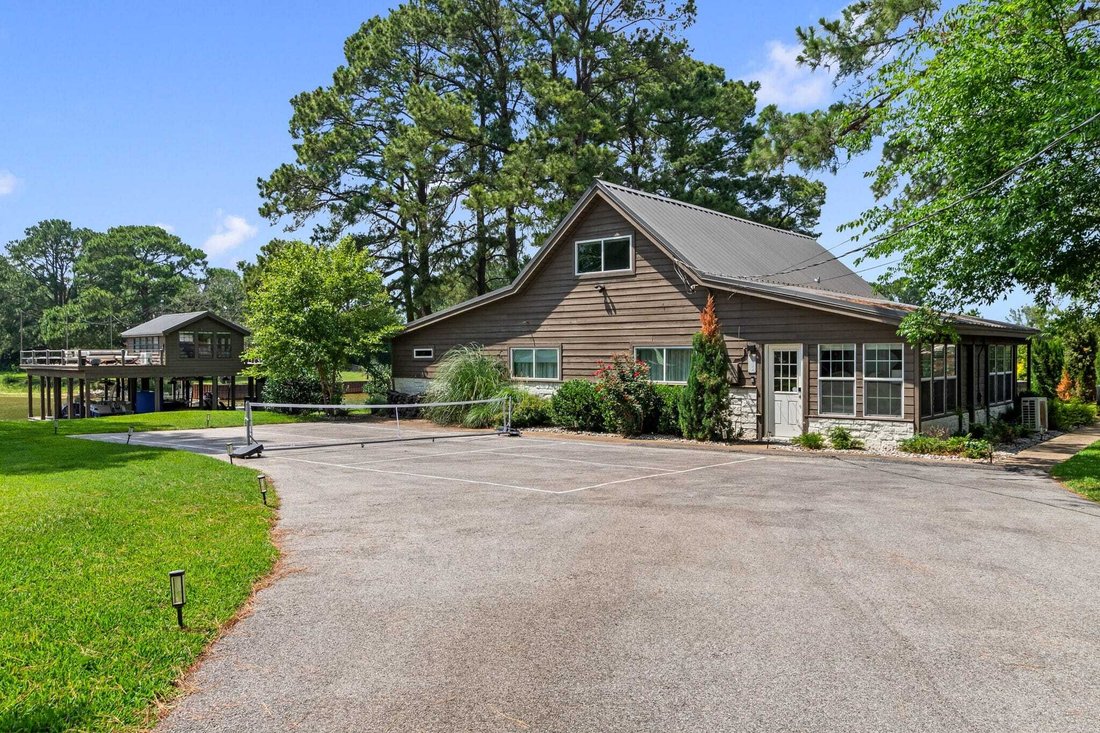 House in Trinidad, Texas, United States 5 - 18107873