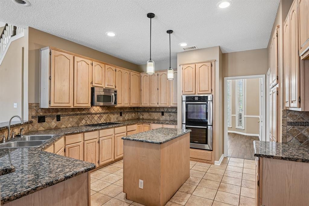 House in Flower Mound, Texas, United States 3 - 18331416