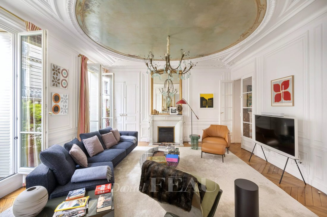 Apartment in Clichy-Trinité, Paris 9e Arrondissement, Paris 5 - 18331921