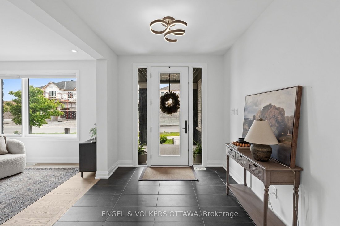 House in Ottawa, Ontario, Canada 4 - 18331785