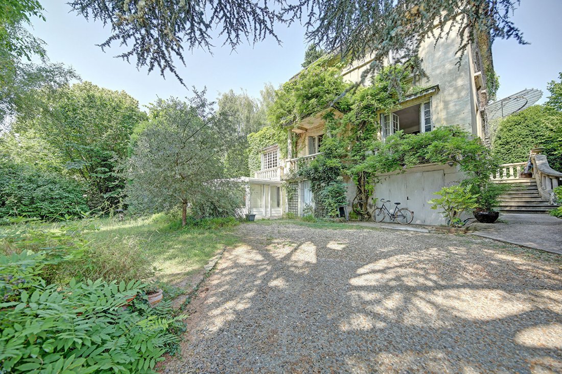 Villa in Les Coteaux de Seine, Louveciennes, France 1 - 18331988